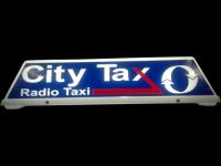 Fabrica y venta de carteles y letreros para taxis.