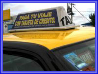 Letreros de publicidad para remises y taxis.